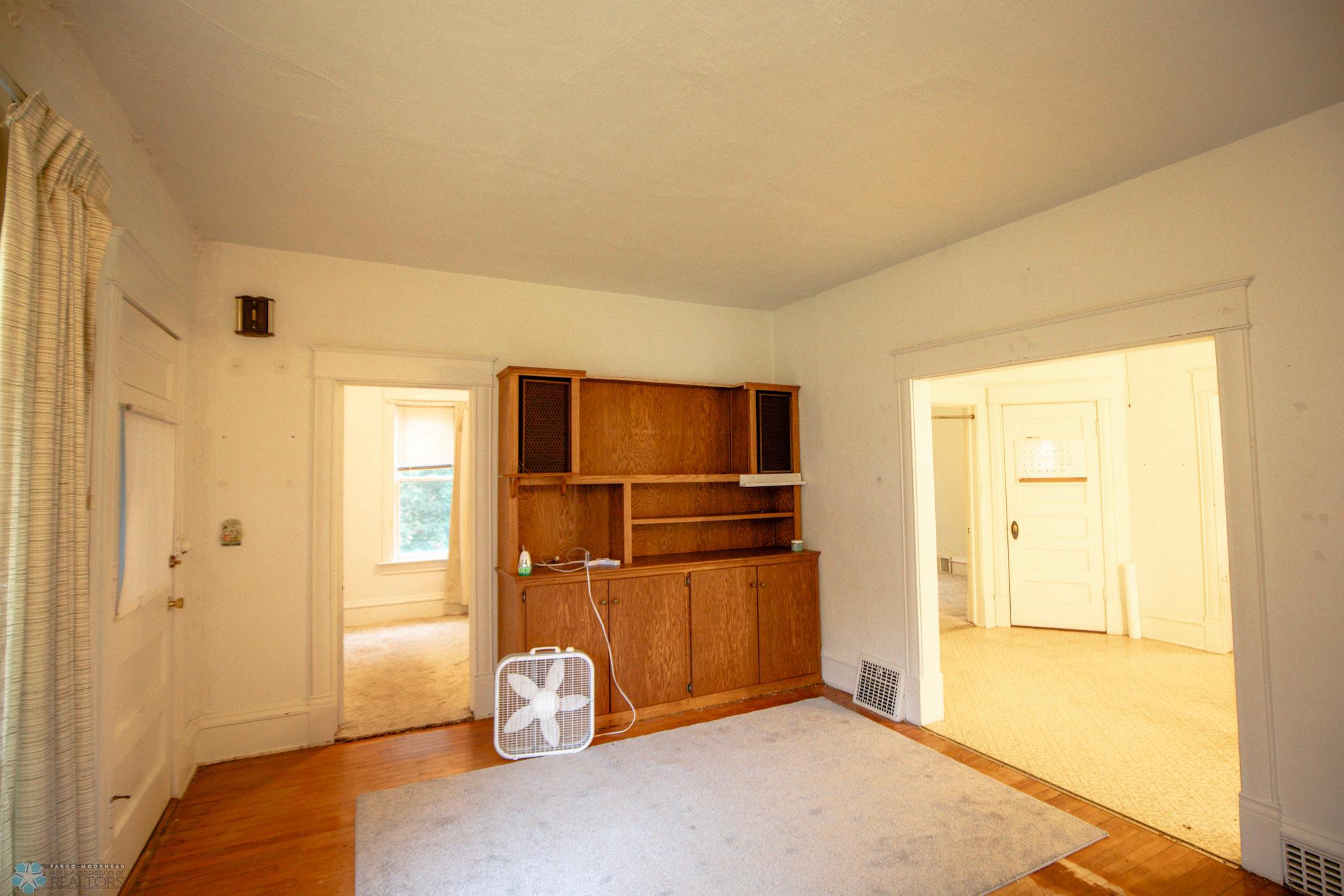 2S1A5017 2.jpg