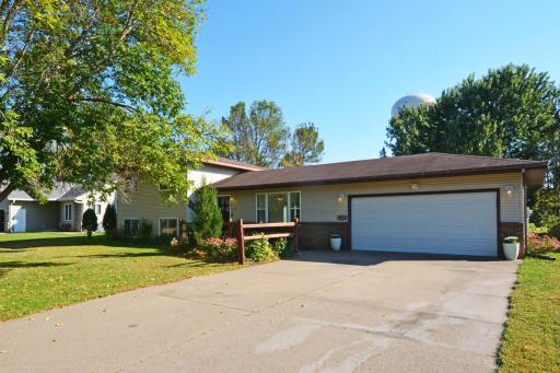 6231 Red Fox Run, North Branch, MN 55056
