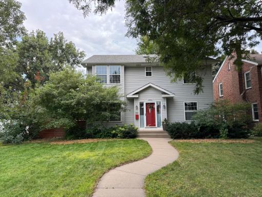 1046 Hoyt Avenue W, Saint Paul, MN 55117