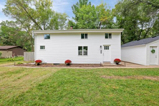 Photo for 6690 Nez Perce Drive, Chanhassen, MN 55317 - listing #6791820 Welcome home to 6690 Nez Perce, Chanhassen!