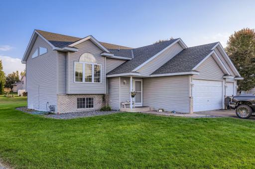 4531 230th ln NW - Web Quality - 001 - 01 Exterior Front.jpg