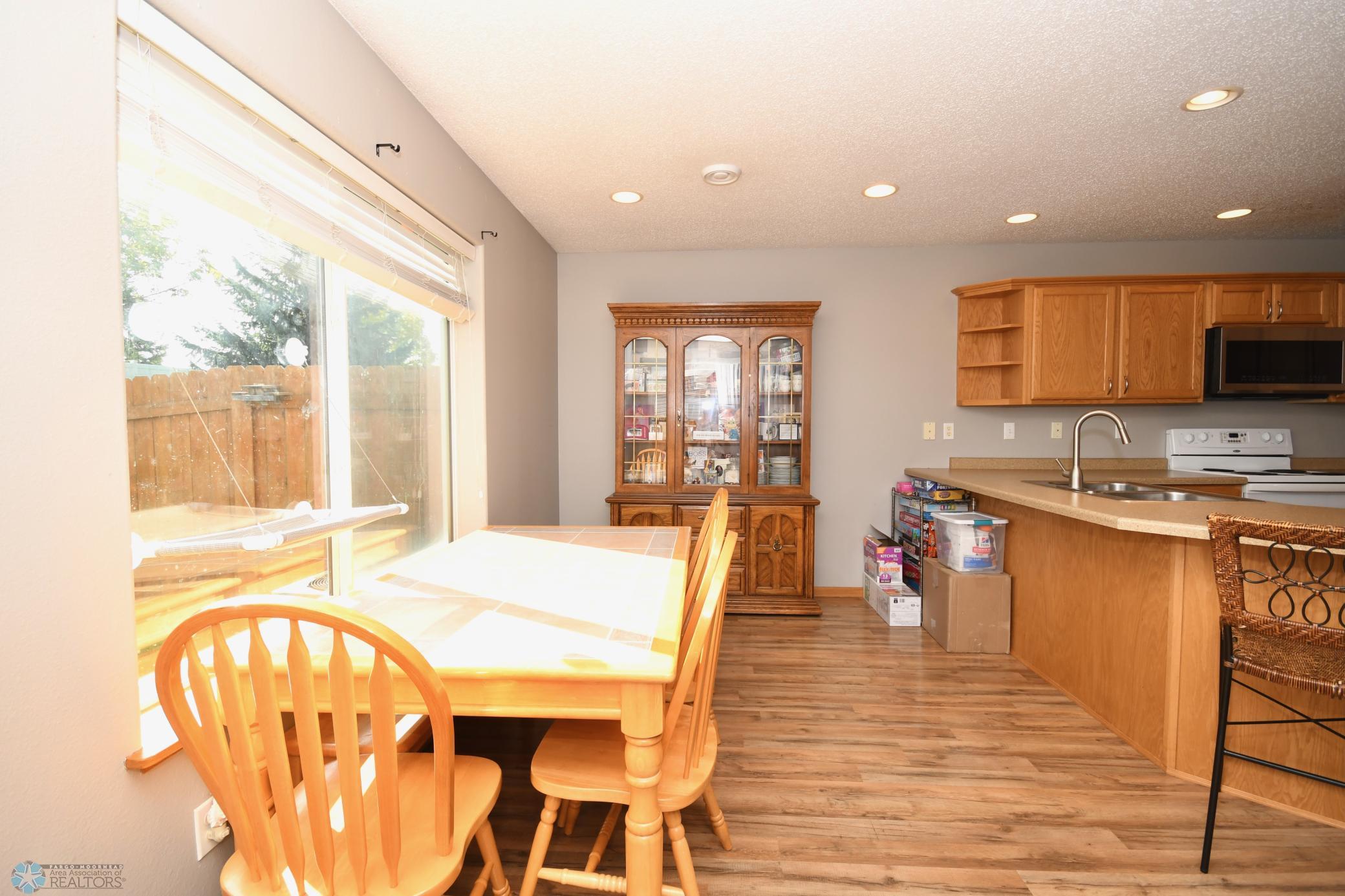 20. Dinning room