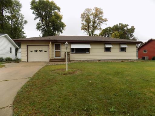 906 Reid Street, Lakefield, MN 56150