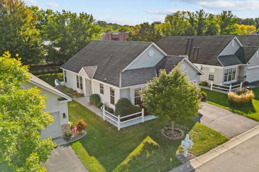 495 Meadowood Lane, Burnsville, MN 55337
