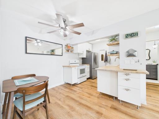2700 Oxford Street N, 139, Saint Paul, MN 55113