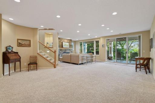 12 Riley Ridge, Chanhassen, MN 55317