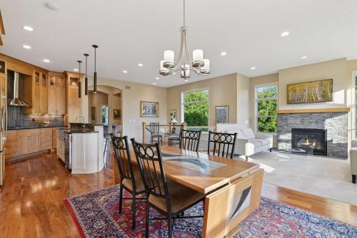 12 Riley Ridge, Chanhassen, MN 55317