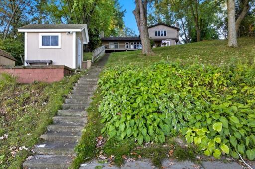 19526 Elmcrest Road, Richmond, MN 56368