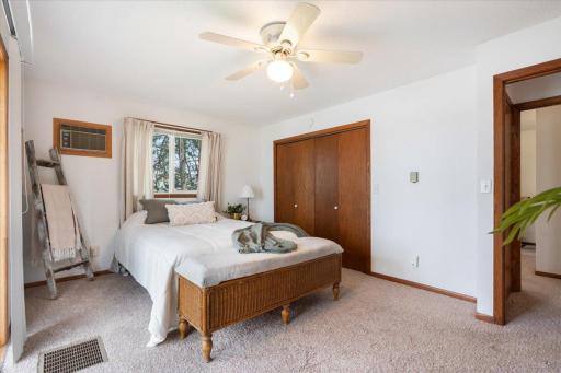 19526 Elmcrest Road, Richmond, MN 56368