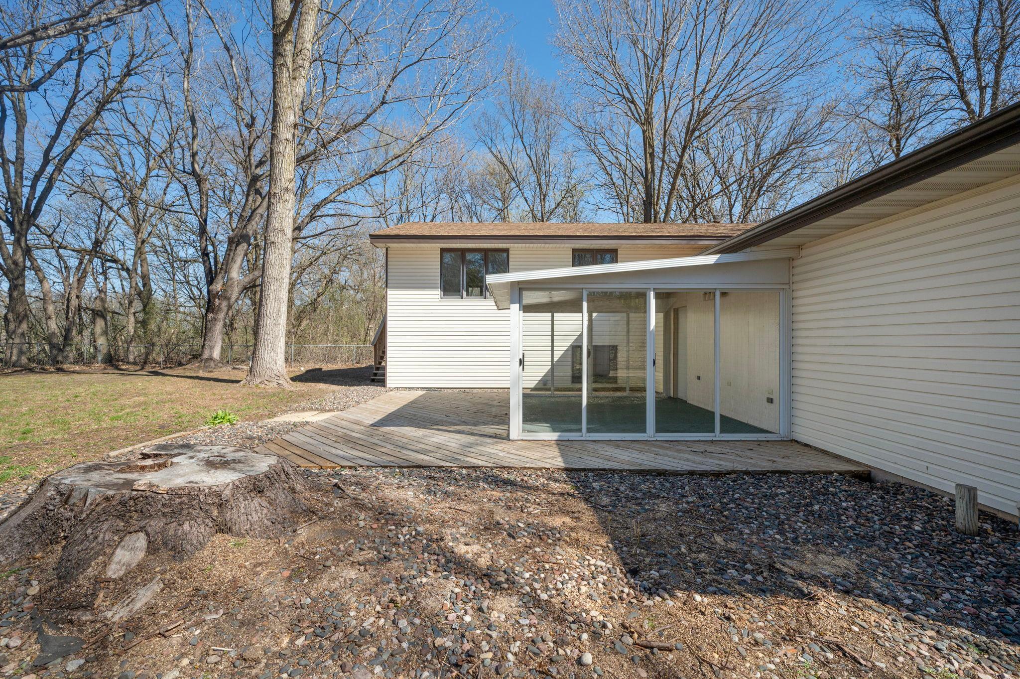 12x15 solarium like area off back of garage