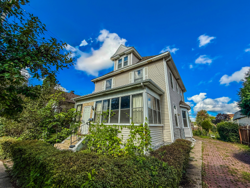 417 4th Avenue NE, Minneapolis, MN 55413