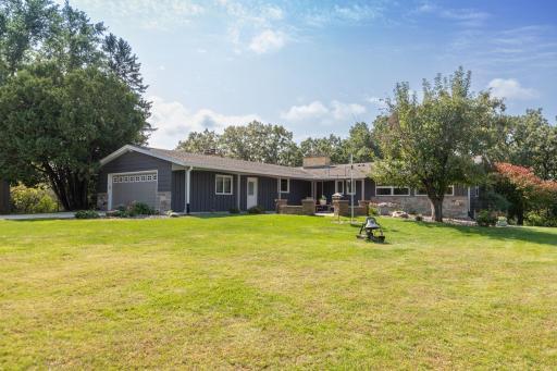 3850 Meadow Ridge Drive SW, Rochester, MN 55902