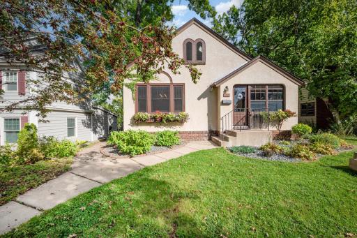 1484 Branston Street, Saint Paul, MN 55108