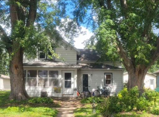 924 4th Street W, Wabasha, MN 55981