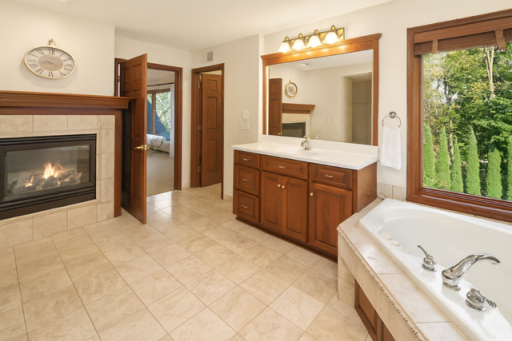 6155 Murray Court, Excelsior, MN 55331