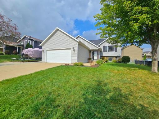 4312 Knotting Hill Lane NW, Rochester, MN 55901