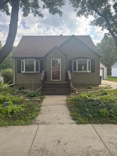 407 Southview Drive, Marshall, MN 56258