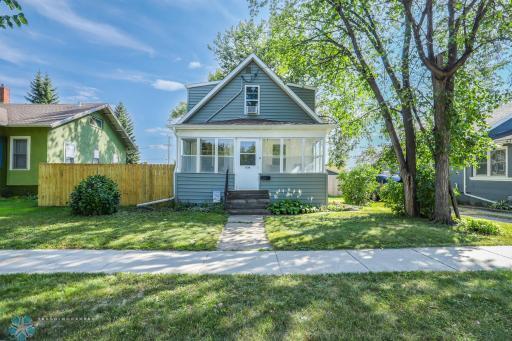 1514 3rd Avenue N, Fargo, ND 58102