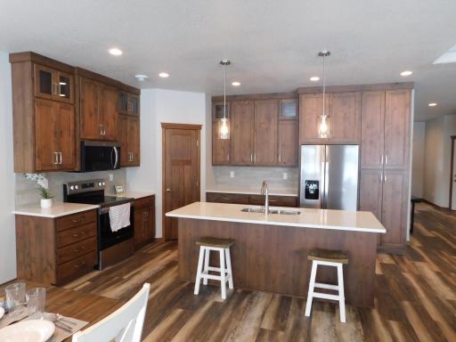 4203 Pine Parkway S, Fargo, ND 58104