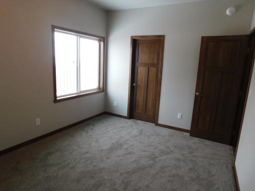 4203 Pine Parkway S, Fargo, ND 58104