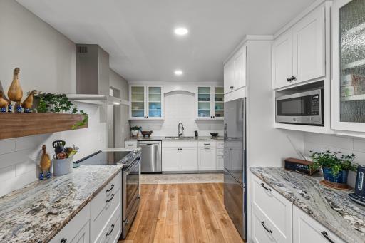 4360 Brookside Court, 112, Edina, MN 55436