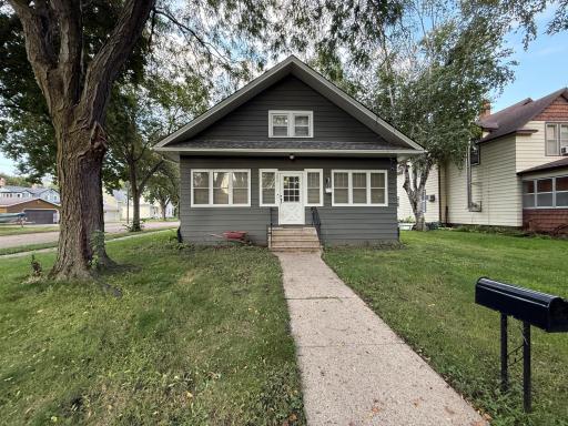 202 S 6th Street, Montevideo, MN 56265