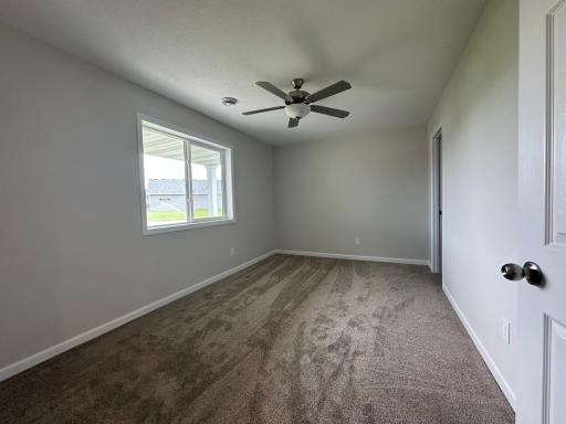 724 Cherrywood Lane NE, Isanti, MN 55040