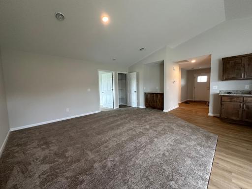 724 Cherrywood Lane NE, Isanti, MN 55040