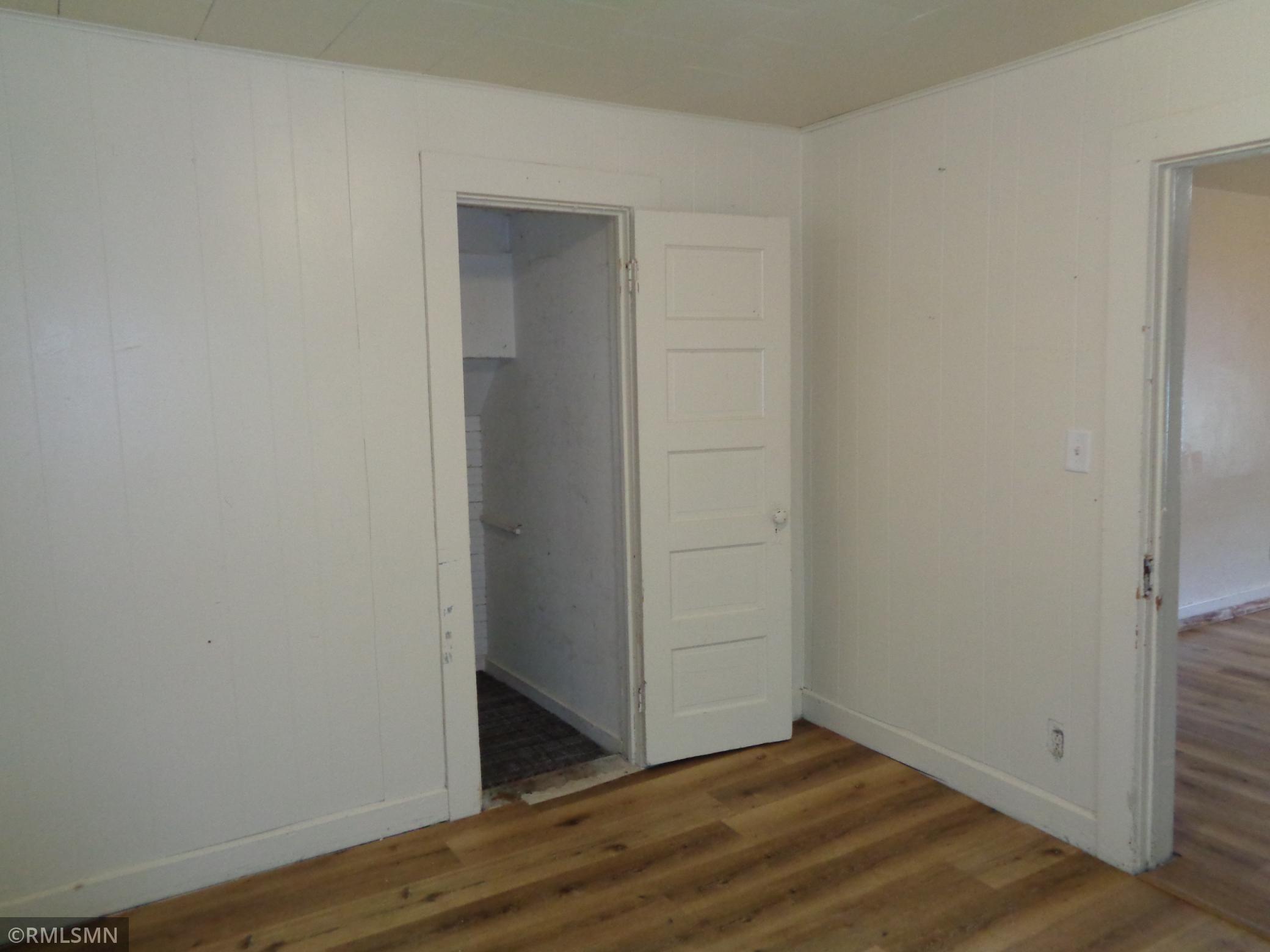 Master Bedroom 2.JPG