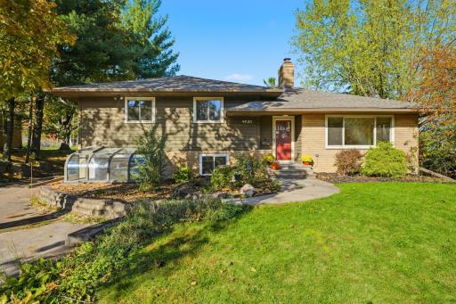 Photo for 4930 Winsdale Street N, Golden Valley, MN 55422 - listing #6792765 Welcome to 4930 Winsdale St N. in lovely Golden Valley.