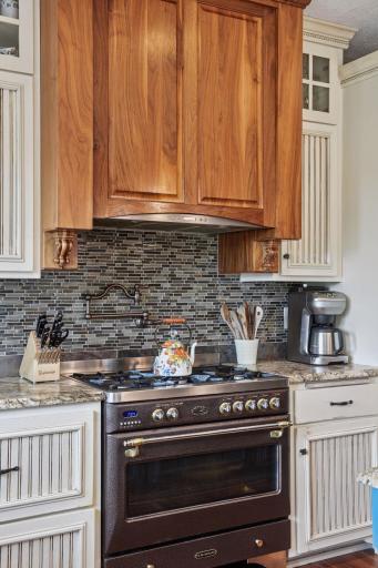 1755 Chateau Way, Minnetrista, MN 55359