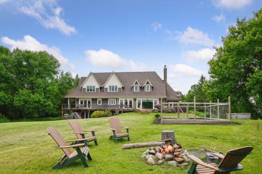 1755 Chateau Way, Minnetrista, MN 55359