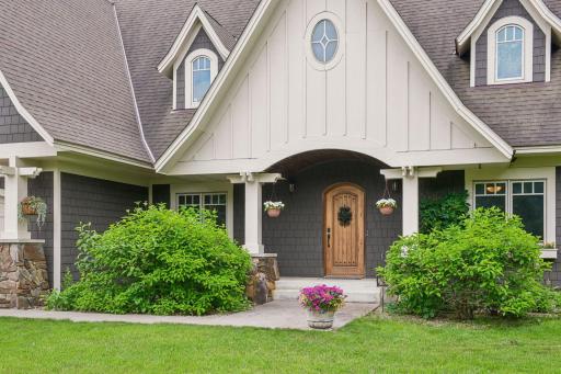 1755 Chateau Way, Minnetrista, MN 55359