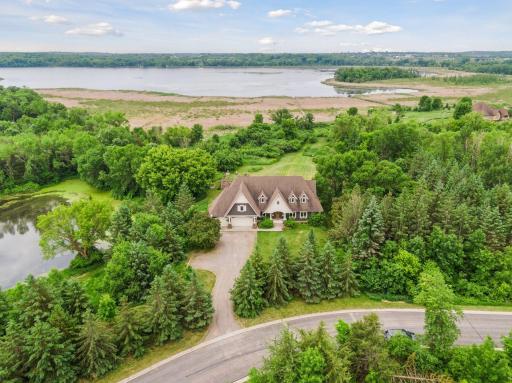 1755 Chateau Way, Minnetrista, MN 55359