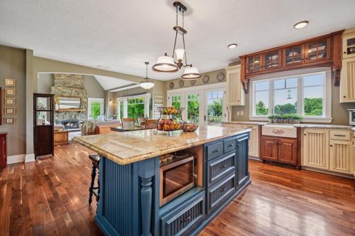 1755 Chateau Way, Minnetrista, MN 55359