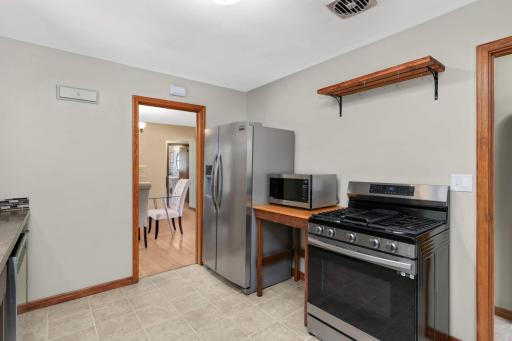 8632 Clinton Avenue S, Minneapolis, MN 55420