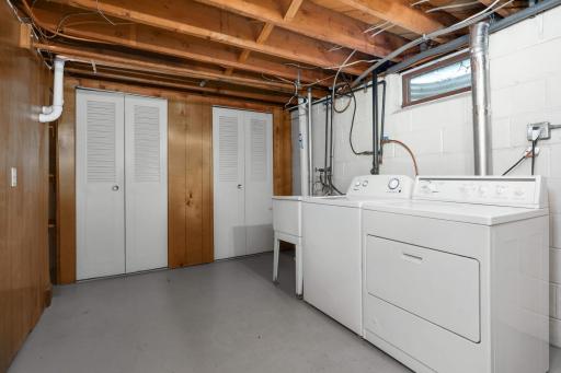 8632 Clinton Avenue S, Minneapolis, MN 55420