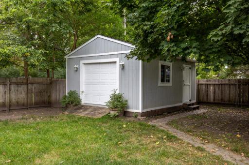 8632 Clinton Avenue S, Minneapolis, MN 55420