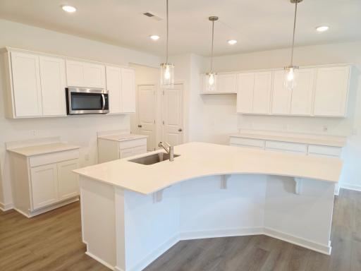 4724 AirLake Curve, Woodbury, MN 55129