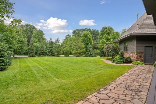 Plenty of room in this side yard to design the pool youâve been dreaming of.
