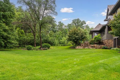 9485 Whistling Valley Trail, Lake Elmo, MN 55042