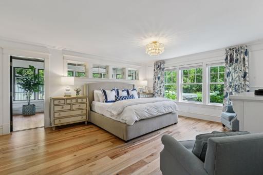 820 Old Crystal Bay Road S, Wayzata, MN 55391