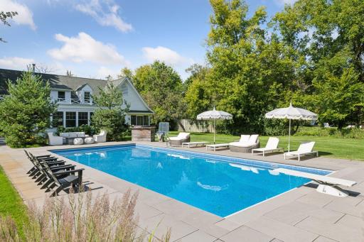 820 Old Crystal Bay Road S, Wayzata, MN 55391