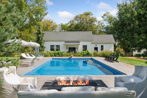 820 Old Crystal Bay Road S, Wayzata, MN 55391