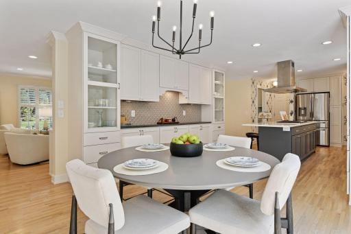 The dining area id perfect for casual or more formal options with plenty of space and perfect entertaining flow