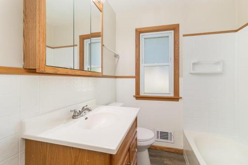 4424 Clinton Avenue, Minneapolis, MN 55419