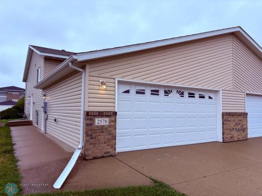 2578 Amber Valley Court S, Fargo, ND 58104