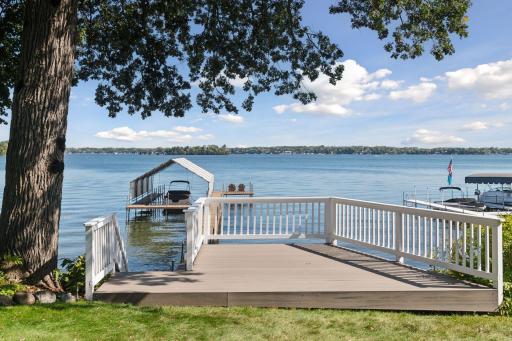 215 W Point Road, Excelsior, MN 55331