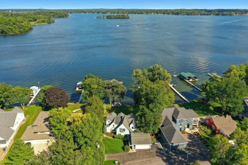 215 W Point Road, Excelsior, MN 55331