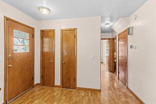 6148 Upper 51st Street N, Saint Paul, MN 55128